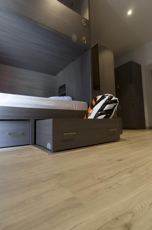 Хостел Campione Del Garda Surf House Pieve  Екстер'єр фото