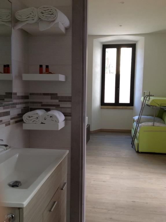 Хостел Campione Del Garda Surf House Pieve  Екстер'єр фото